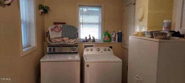 $199,000 | 293 Sub Holw Drive, Rose Hill, VA 24281