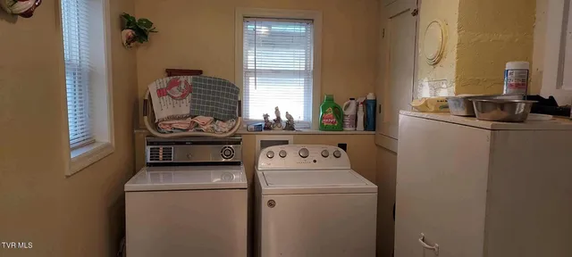 $199,000 | 293 Sub Holw Drive, Rose Hill, VA 24281