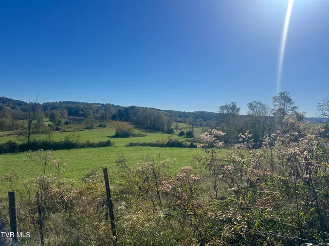 $199,000 | 293 Sub Holw Drive, Rose Hill, VA 24281