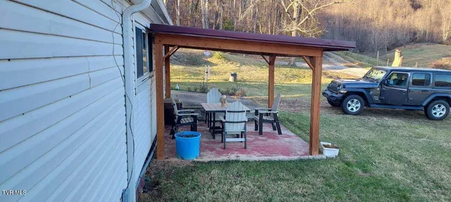 $199,000 | 293 Sub Holw Drive, Rose Hill, VA 24281