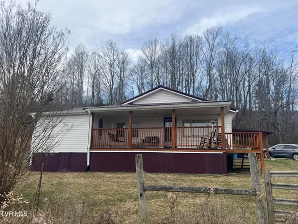 $199,000 | 293 Sub Holw Drive, Rose Hill, VA 24281