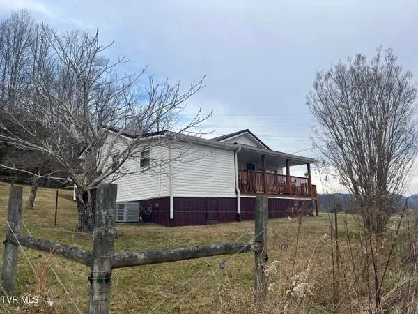 $199,000 | 293 Sub Holw Drive, Rose Hill, VA 24281