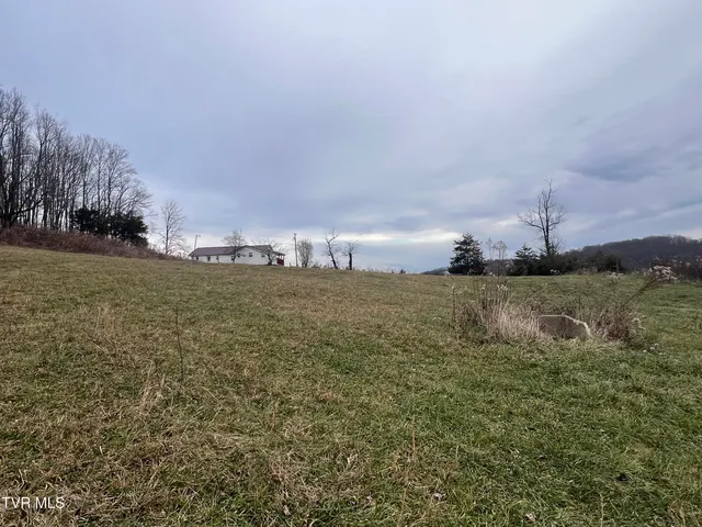 $199,000 | 293 Sub Holw Drive, Rose Hill, VA 24281