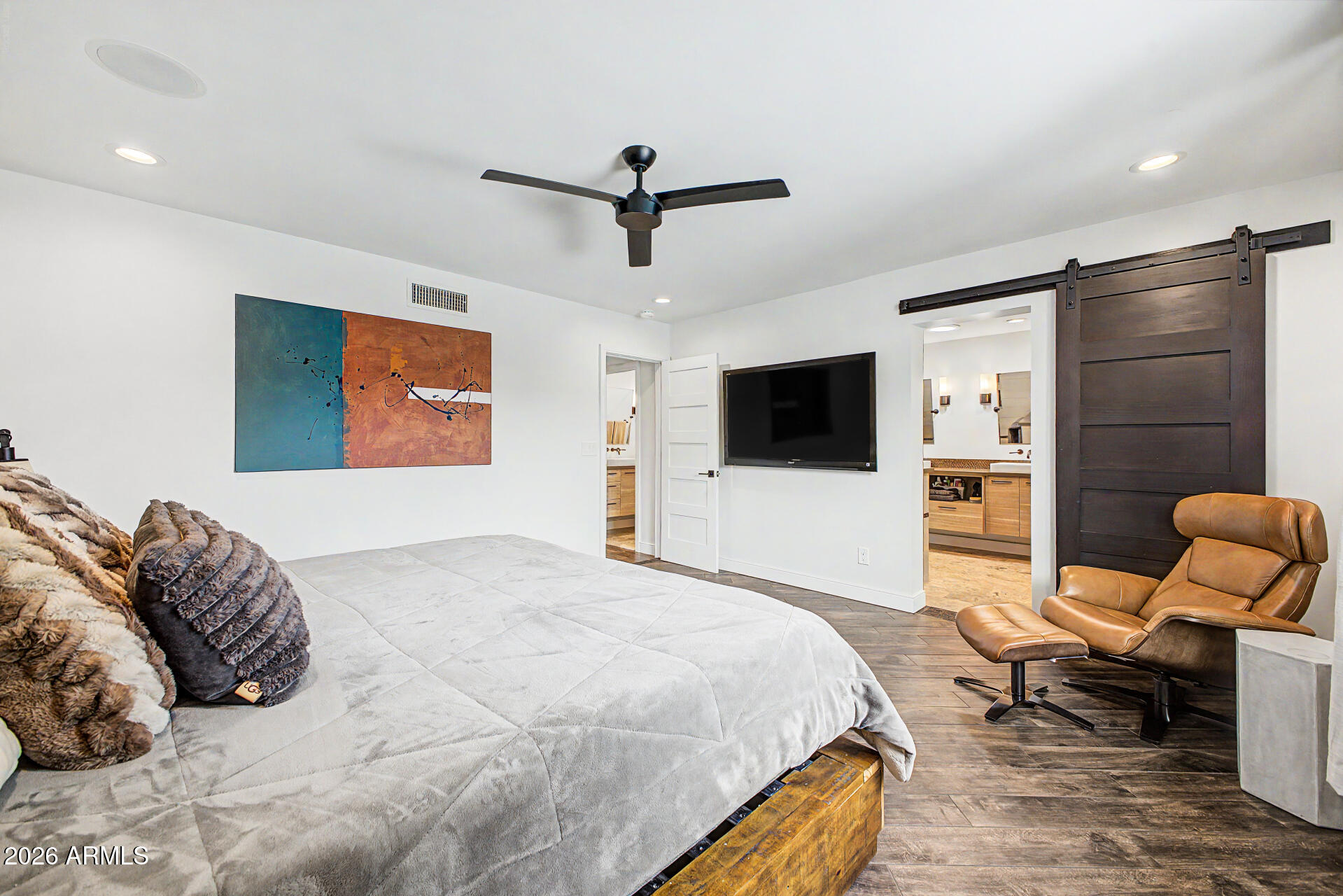 333 East Deepdale Road Phoenix, AZ 85022 - Photo 15 of 62 16 - Deepdale