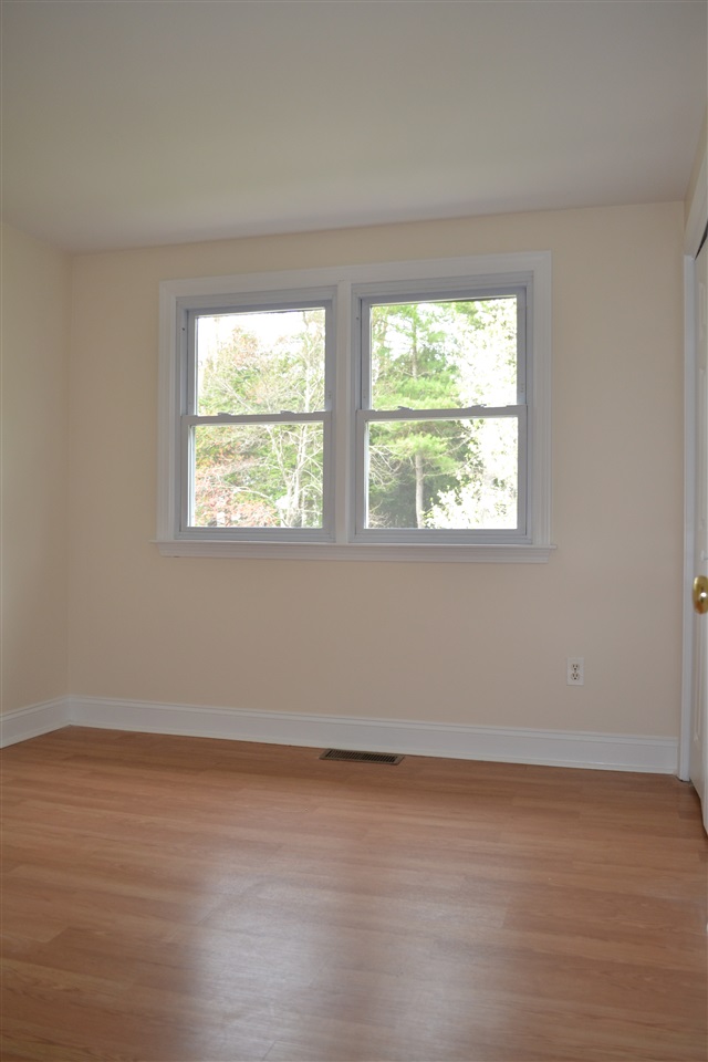 8 Blossom Road Windham, NH 03087 - Photo 12 of 20