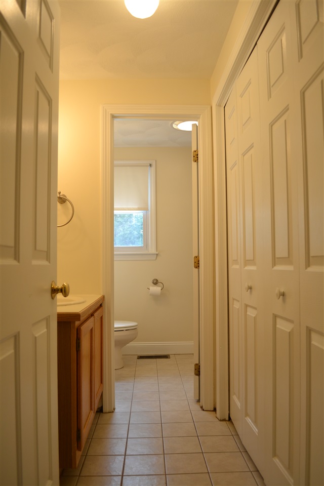 8 Blossom Road Windham, NH 03087 - Photo 14 of 20