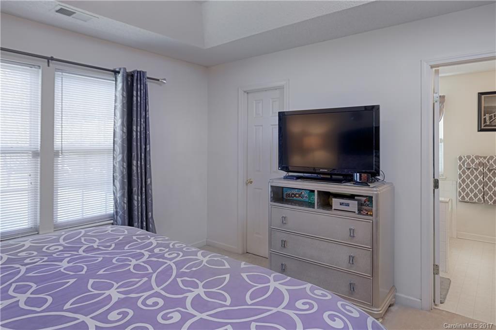 12444 Cardinal Point Road Charlotte, NC 28269 - Photo 13 of 21 Gallery Image 13