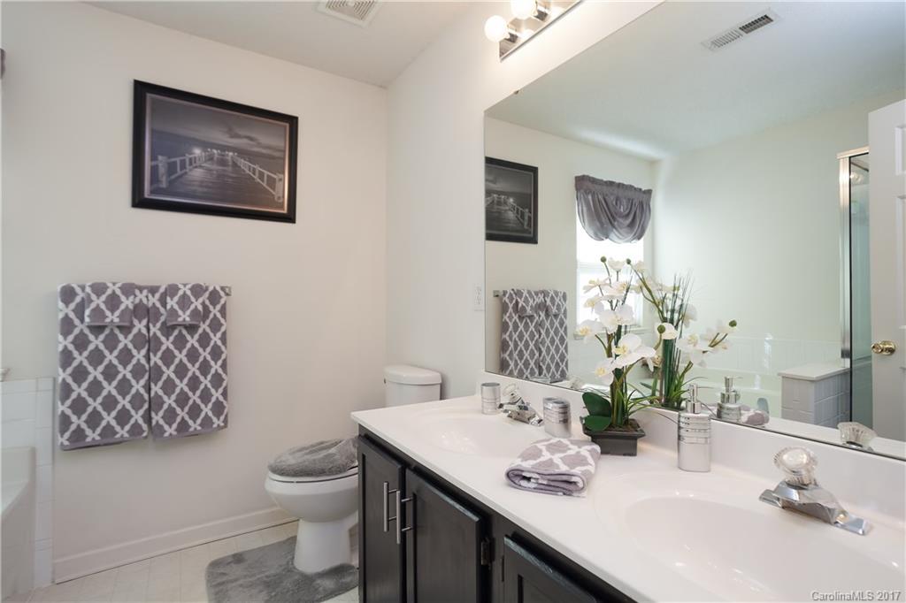 12444 Cardinal Point Road Charlotte, NC 28269 - Photo 14 of 21 Gallery Image 14