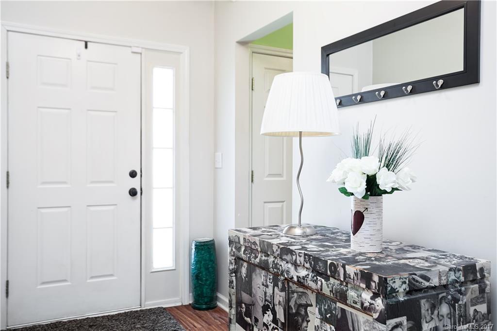 12444 Cardinal Point Road Charlotte, NC 28269 - Photo 3 of 21 Gallery Image 3