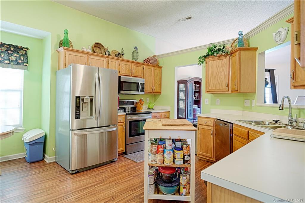 12444 Cardinal Point Road Charlotte, NC 28269 - Photo 4 of 21 Gallery Image 4