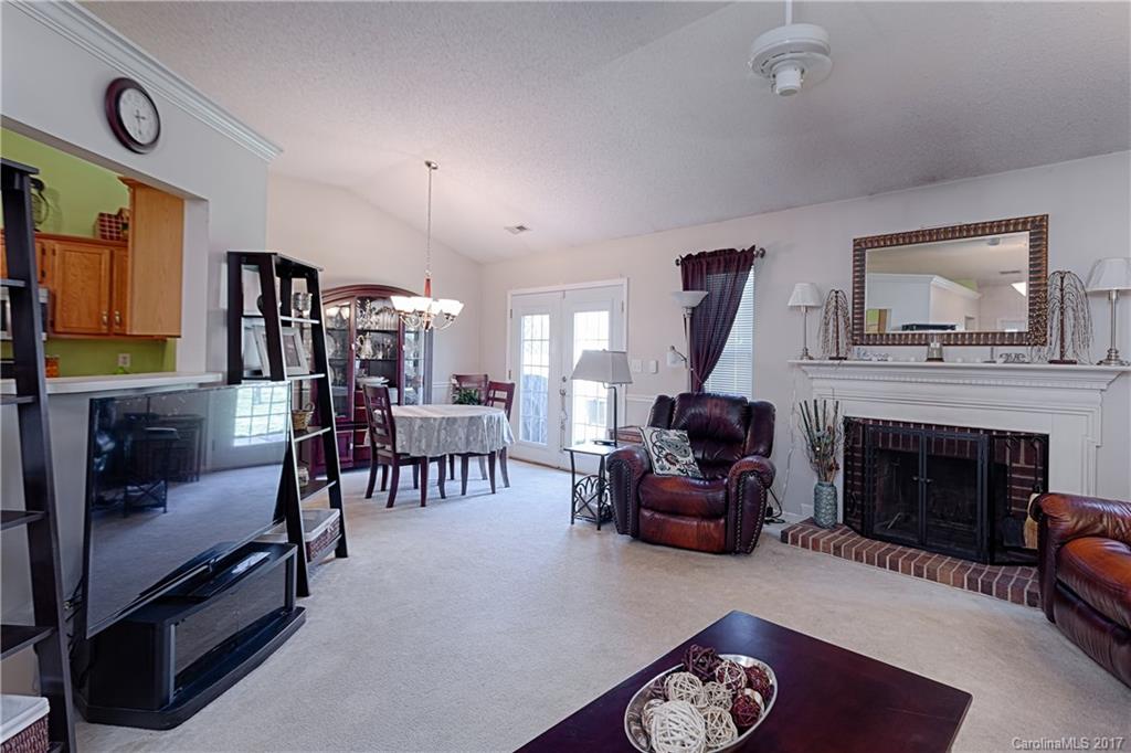 12444 Cardinal Point Road Charlotte, NC 28269 - Photo 9 of 21 Gallery Image 9