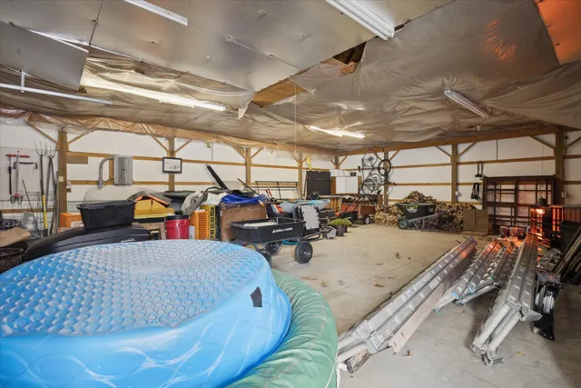 $600,000 | 8484 North Rollin Highway, Addison, MI 49220