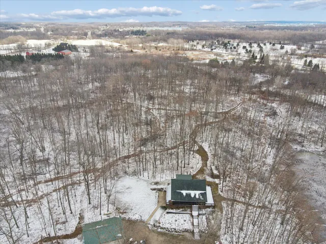 $600,000 | 8484 North Rollin Highway, Addison, MI 49220