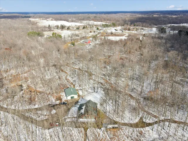 $600,000 | 8484 North Rollin Highway, Addison, MI 49220