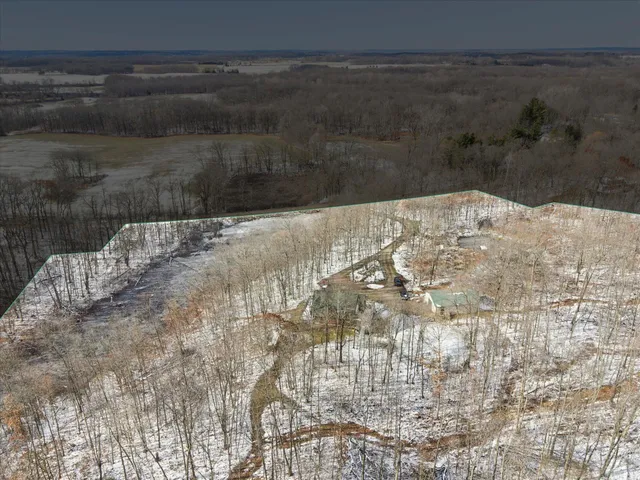 $600,000 | 8484 North Rollin Highway, Addison, MI 49220