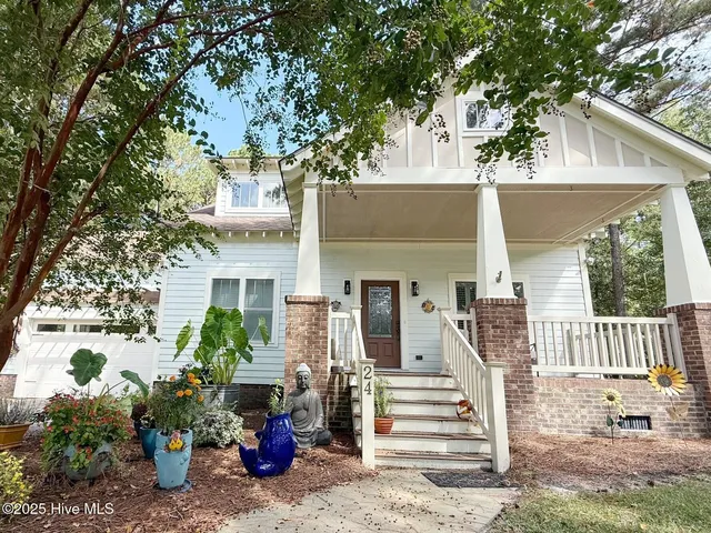 $455,000 | 24 Muscadine Court, Minnesott Beach, NC 28510