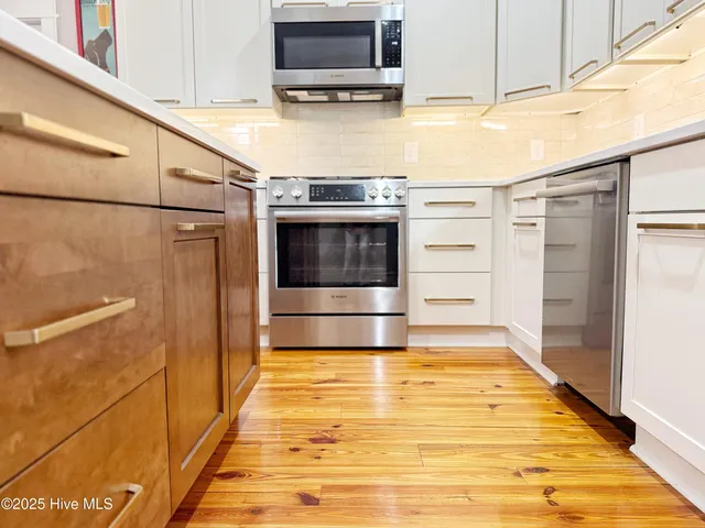 $455,000 | 24 Muscadine Court, Minnesott Beach, NC 28510