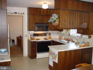 1654 Book Road Lancaster, PA 17602 - Photo 3 of 5 Gallery Image 3
