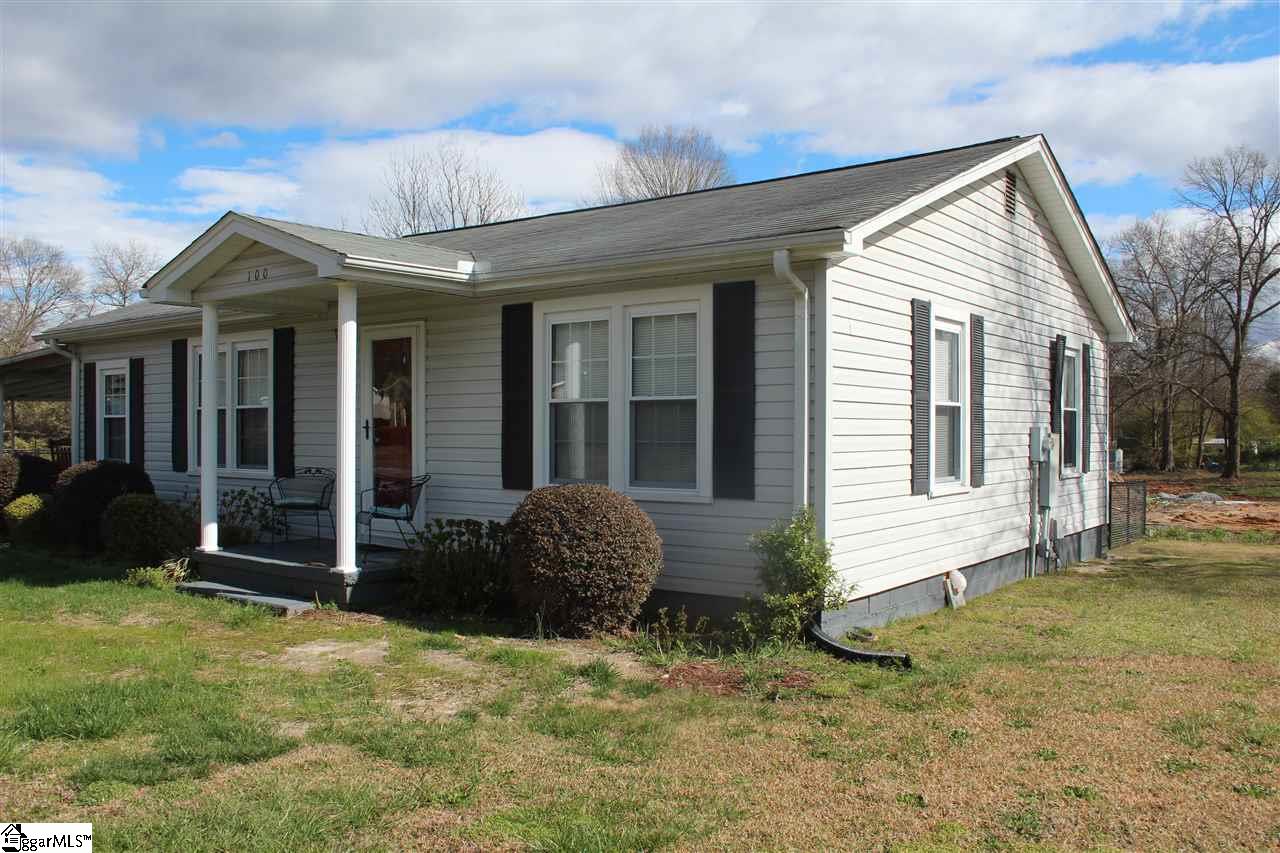 100 Willis Road Fountain Inn, SC 29644 - Photo 2 of 16