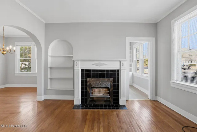 $1,800 | 3415 North State Street, Jackson, MS 39216