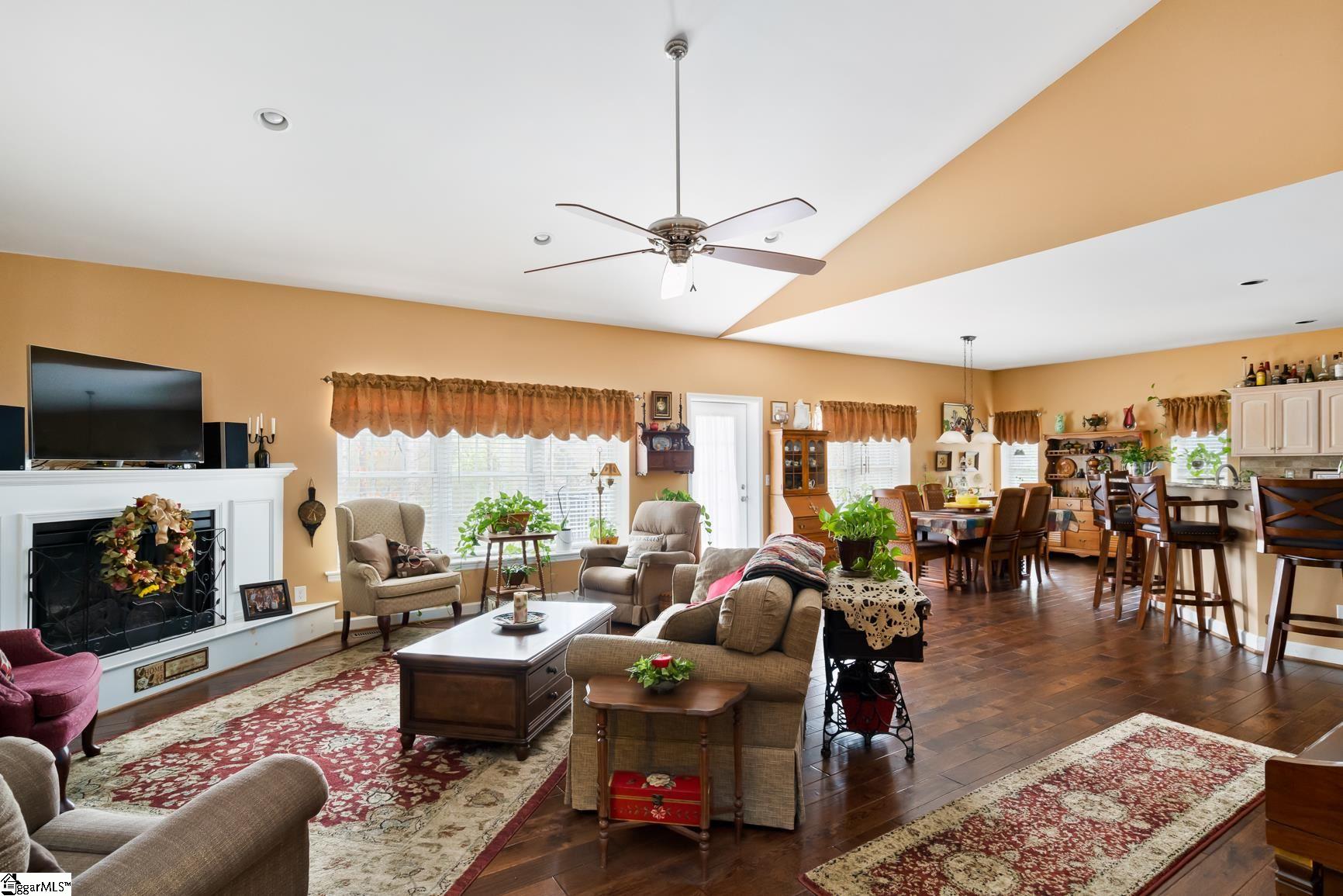 109 Ashley Road Clemson, SC 29631 - Photo 6 of 36 Gallery Image 6