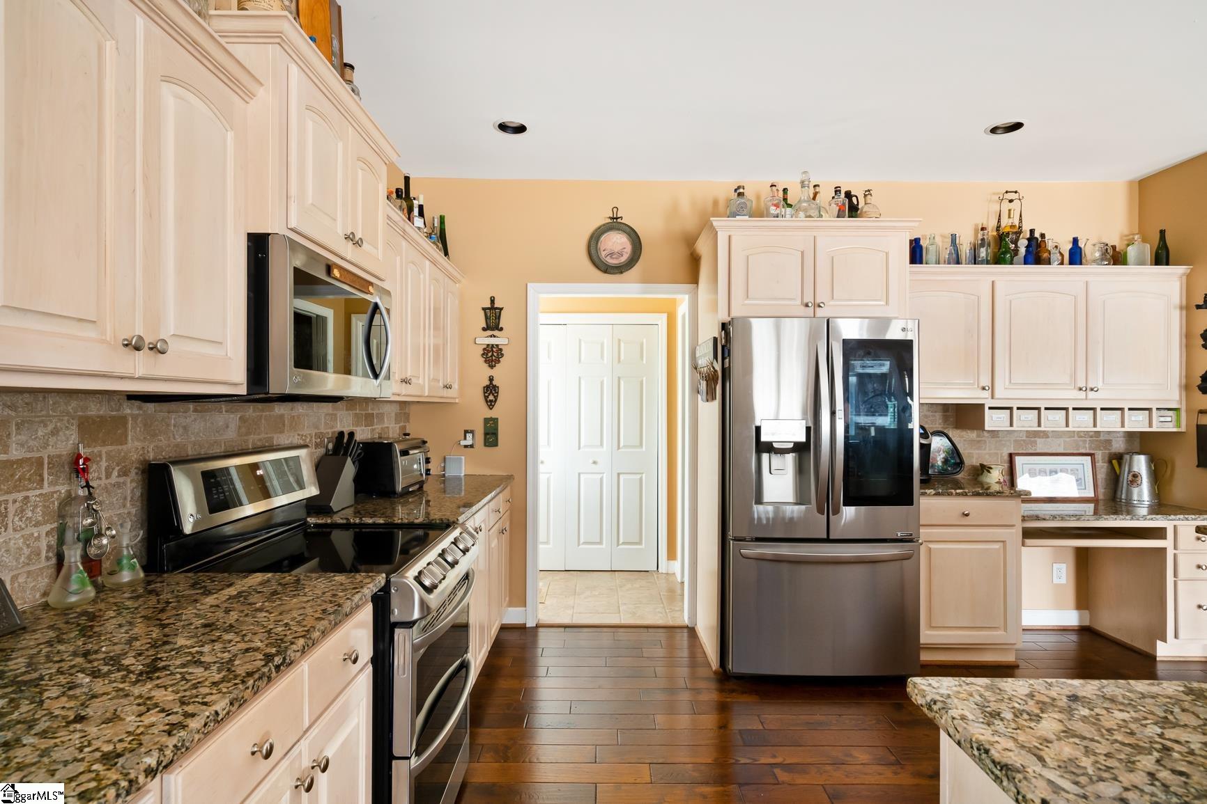 109 Ashley Road Clemson, SC 29631 - Photo 10 of 36 Gallery Image 10