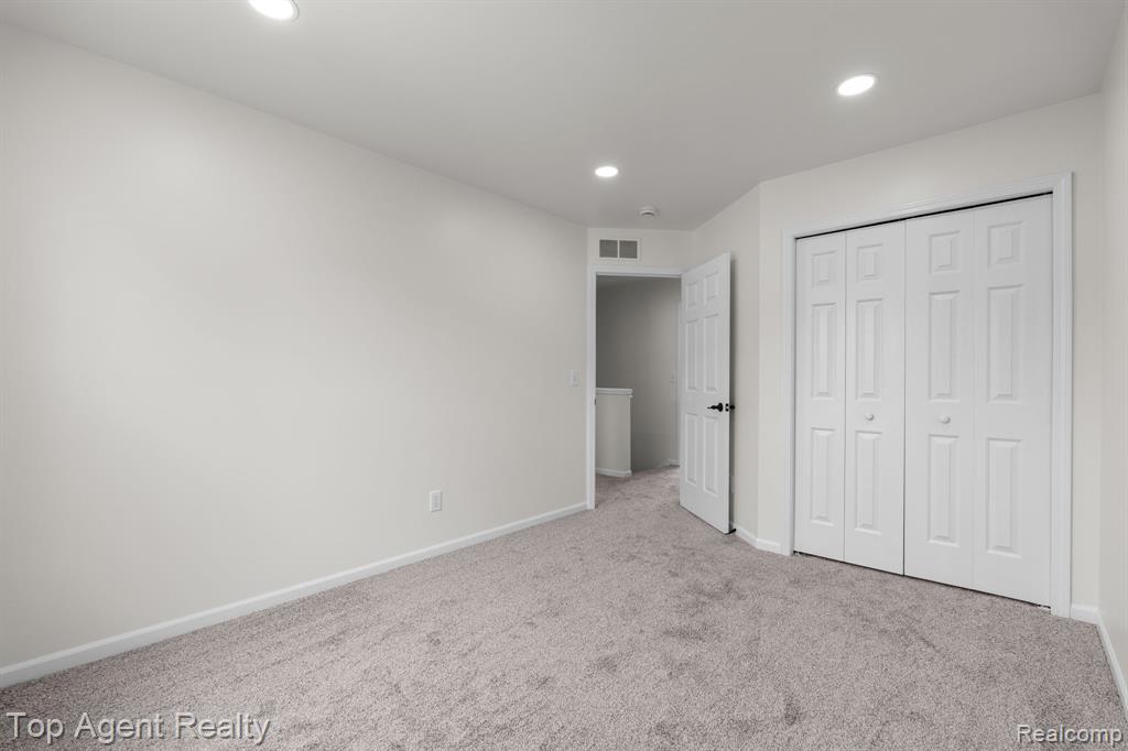 907 Deer Valley Road Holly, MI 48442 - Photo 19 of 44