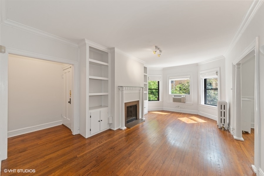 547 West Brompton Avenue, Unit 2S Chicago, IL 60657 - Photo 11 of 15