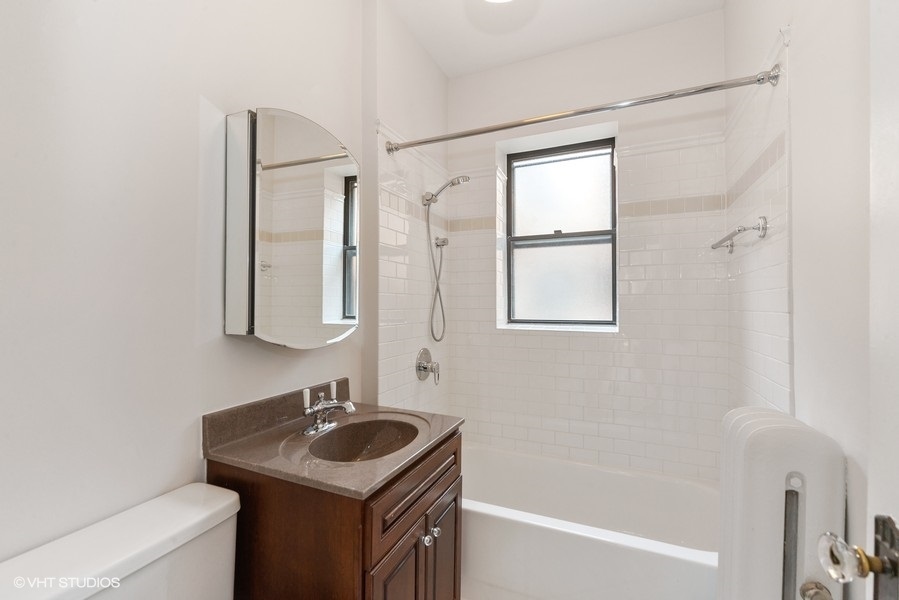 547 West Brompton Avenue, Unit 2S Chicago, IL 60657 - Photo 10 of 15