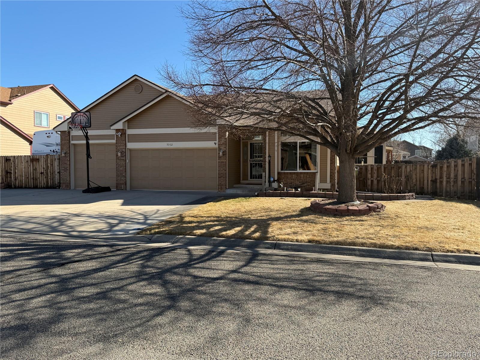 5372 Yank Way Arvada, CO 80002 - Photo 1 of 26