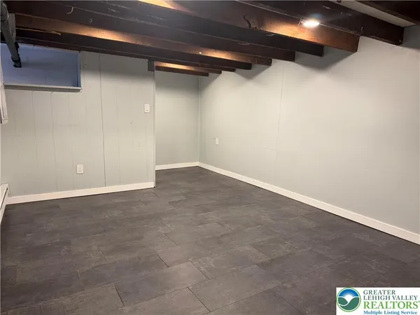 $2,350 | 212 Messinger Street, Bangor, PA 18013