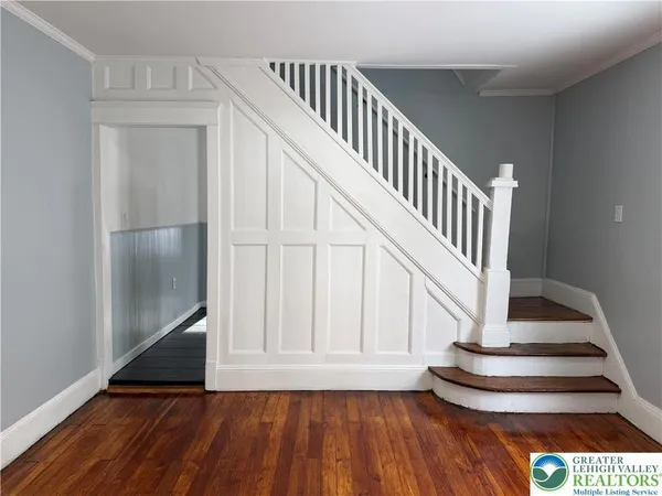 $2,350 | 212 Messinger Street, Bangor, PA 18013
