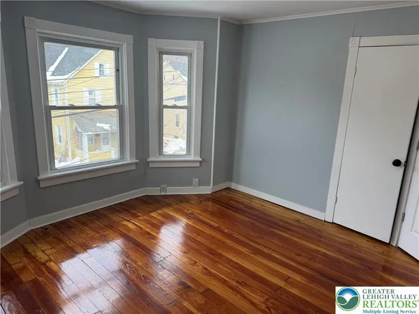 $2,350 | 212 Messinger Street, Bangor, PA 18013