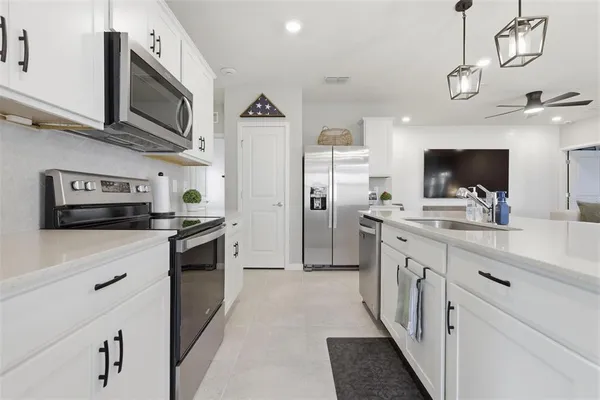 $364,900 | 2113 Canopy Terrace Boulevard, DeLand, FL 32724