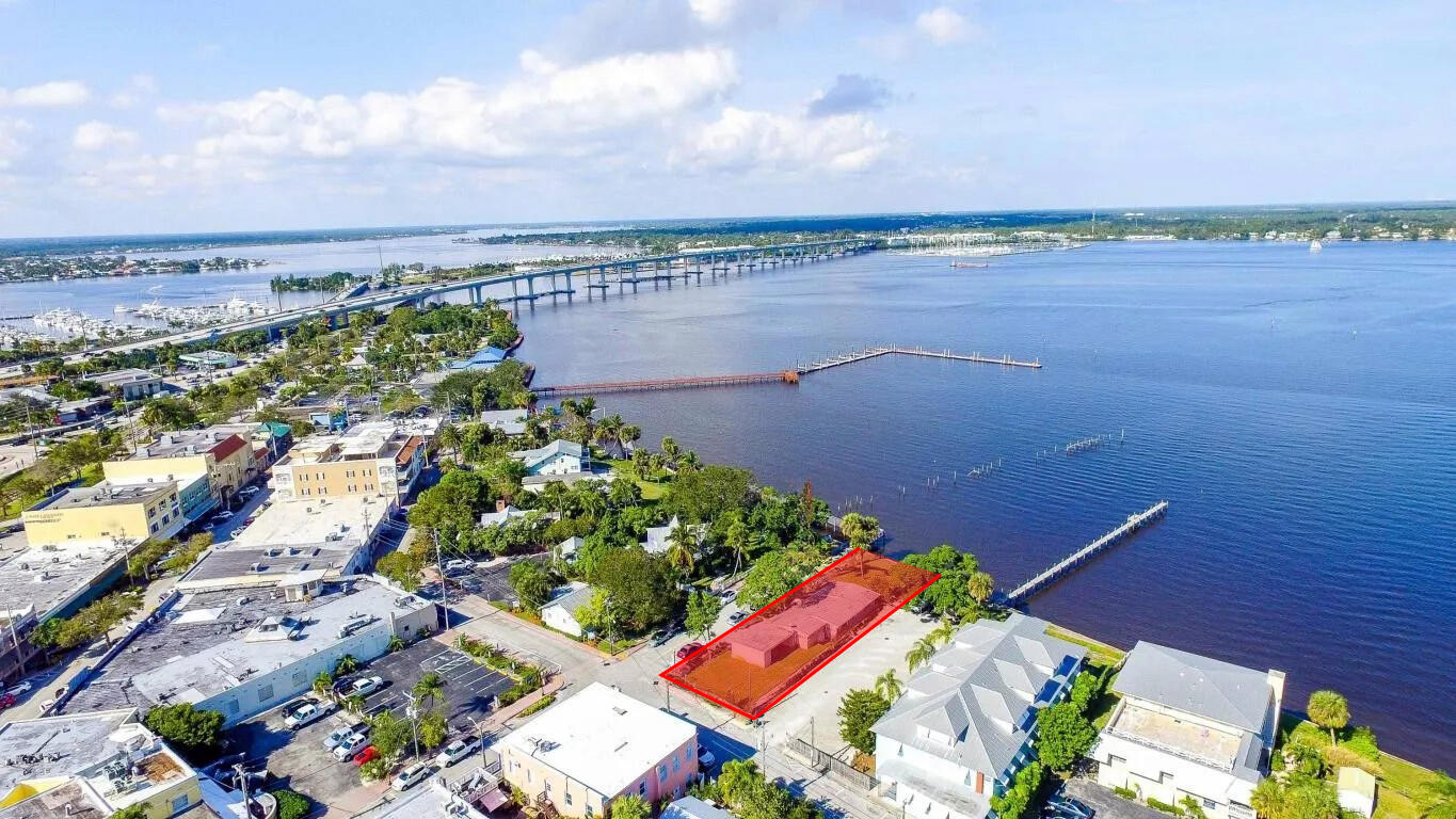 101 South Colorado Avenue Stuart, FL 34994 - Photo 1 of 17 an aerial view of a city