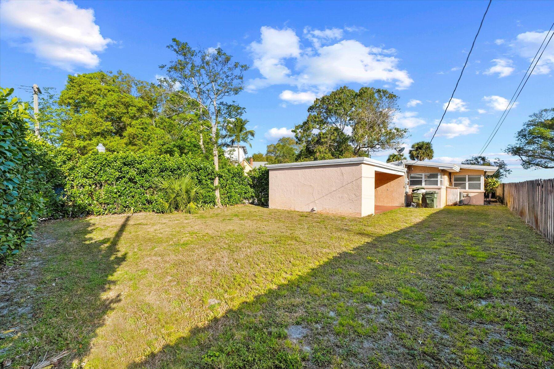 101 South Colorado Avenue Stuart, FL 34994 - Photo 16 of 17 a view of a outdoor space