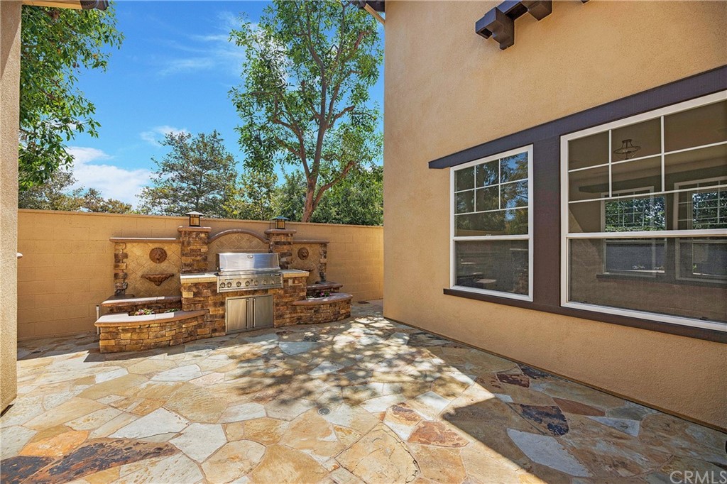35 Winslow Street Ladera Ranch, CA 92694 - Photo 38 of 56 Courtyard has builtin BBQ