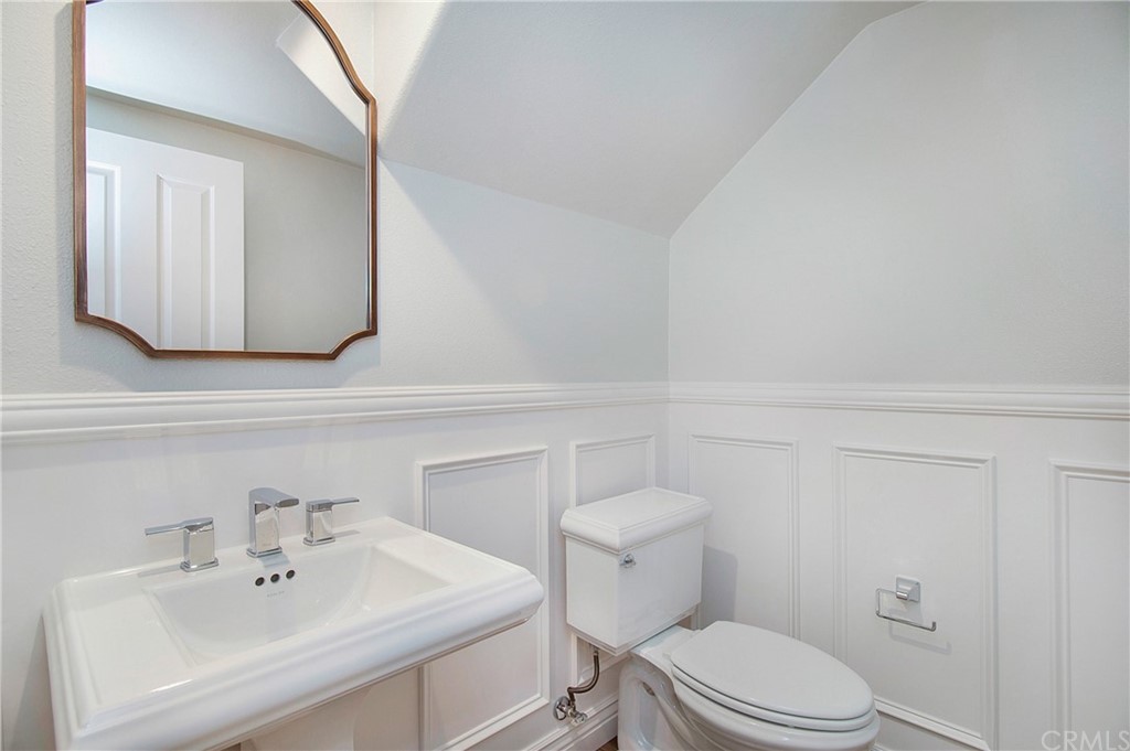 35 Winslow Street Ladera Ranch, CA 92694 - Photo 5 of 56 Power Bathroom