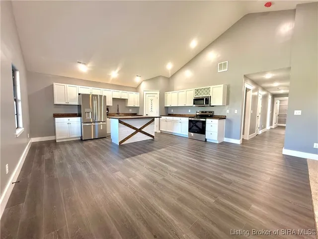 $341,900 | 810 Castetter Road, Henryville, IN 47126