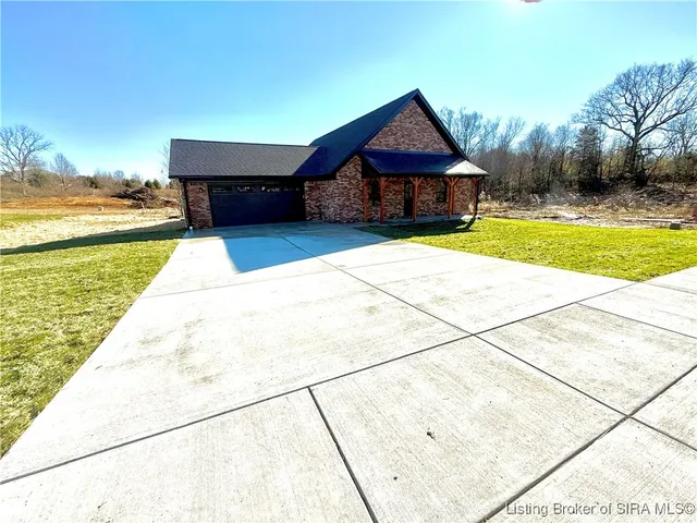 $341,900 | 810 Castetter Road, Henryville, IN 47126
