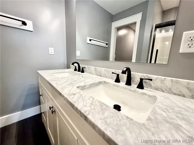 $341,900 | 810 Castetter Road, Henryville, IN 47126