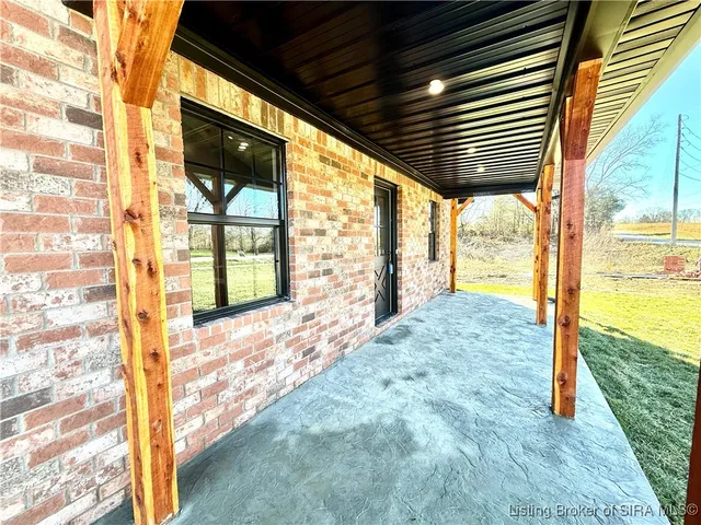 $341,900 | 810 Castetter Road, Henryville, IN 47126