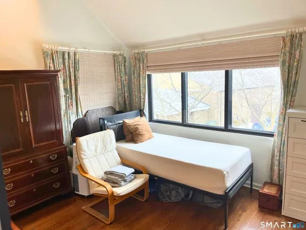 $875,000 | 9 River Road, Unit 418, Greenwich, CT 06807