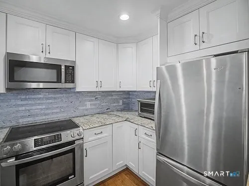 $875,000 | 9 River Road, Unit 418, Greenwich, CT 06807