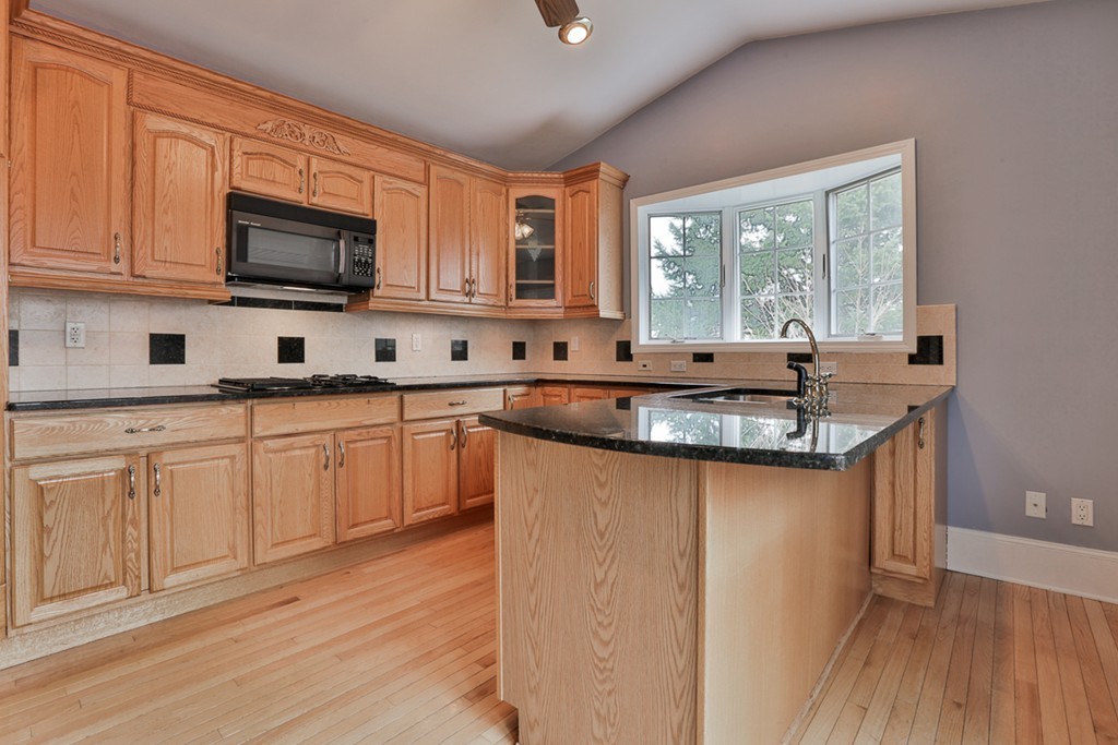 38 Spring Street Everett, MA 02149 - Photo 12 of 29 Gallery Image 12