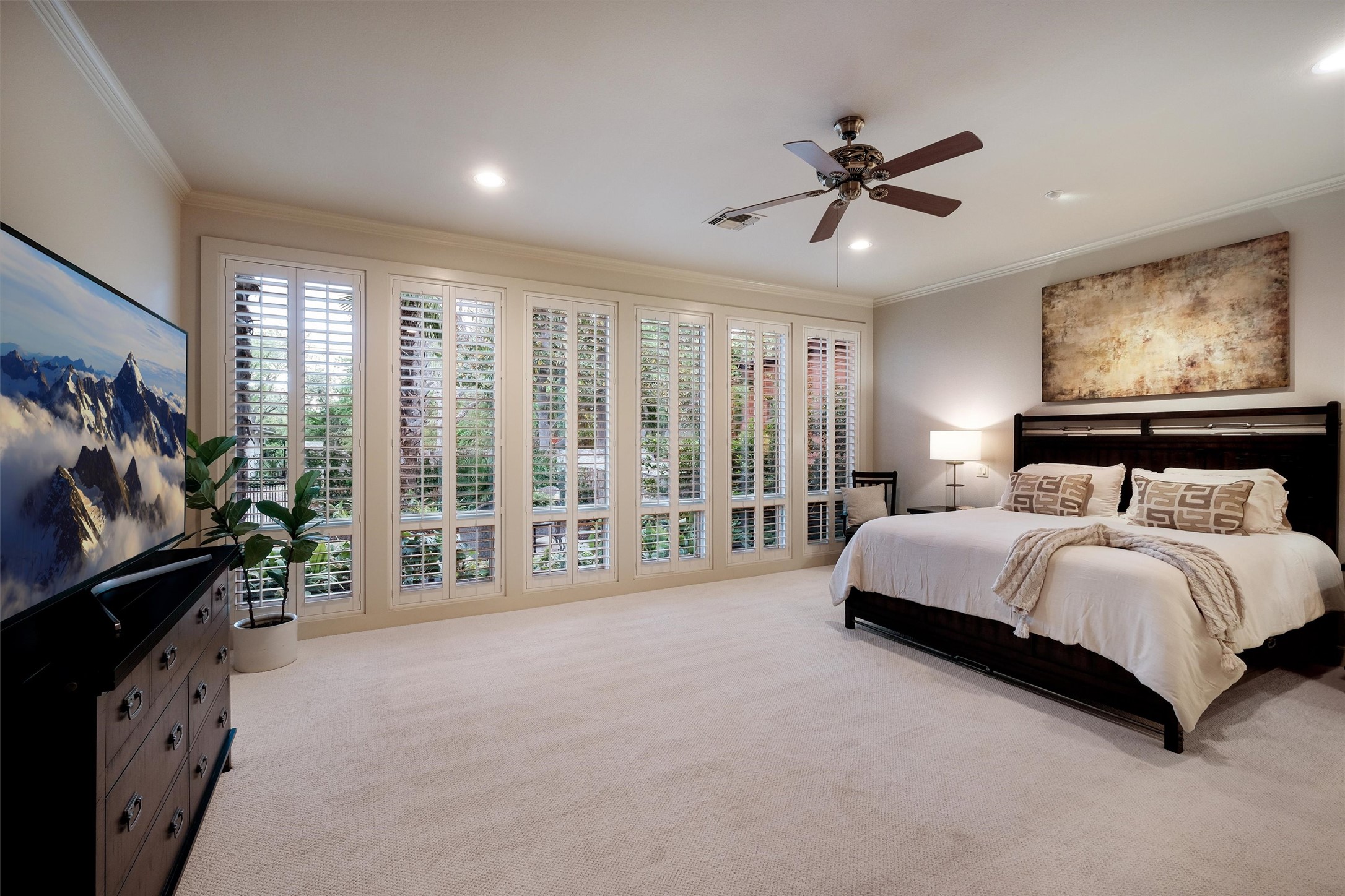 1807 Terminal Loop Road McQueeney, TX 78123 - Photo 12 of 33 a spacious bedroom with a bed and a flat screen television