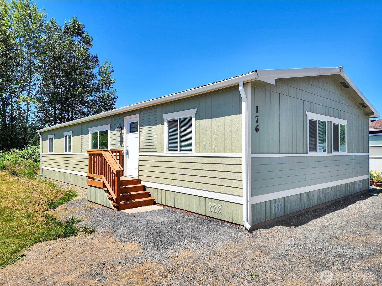 176 Nix Lane Centralia, WA 98531 - Photo 2 of 25 a view of a house with a yard