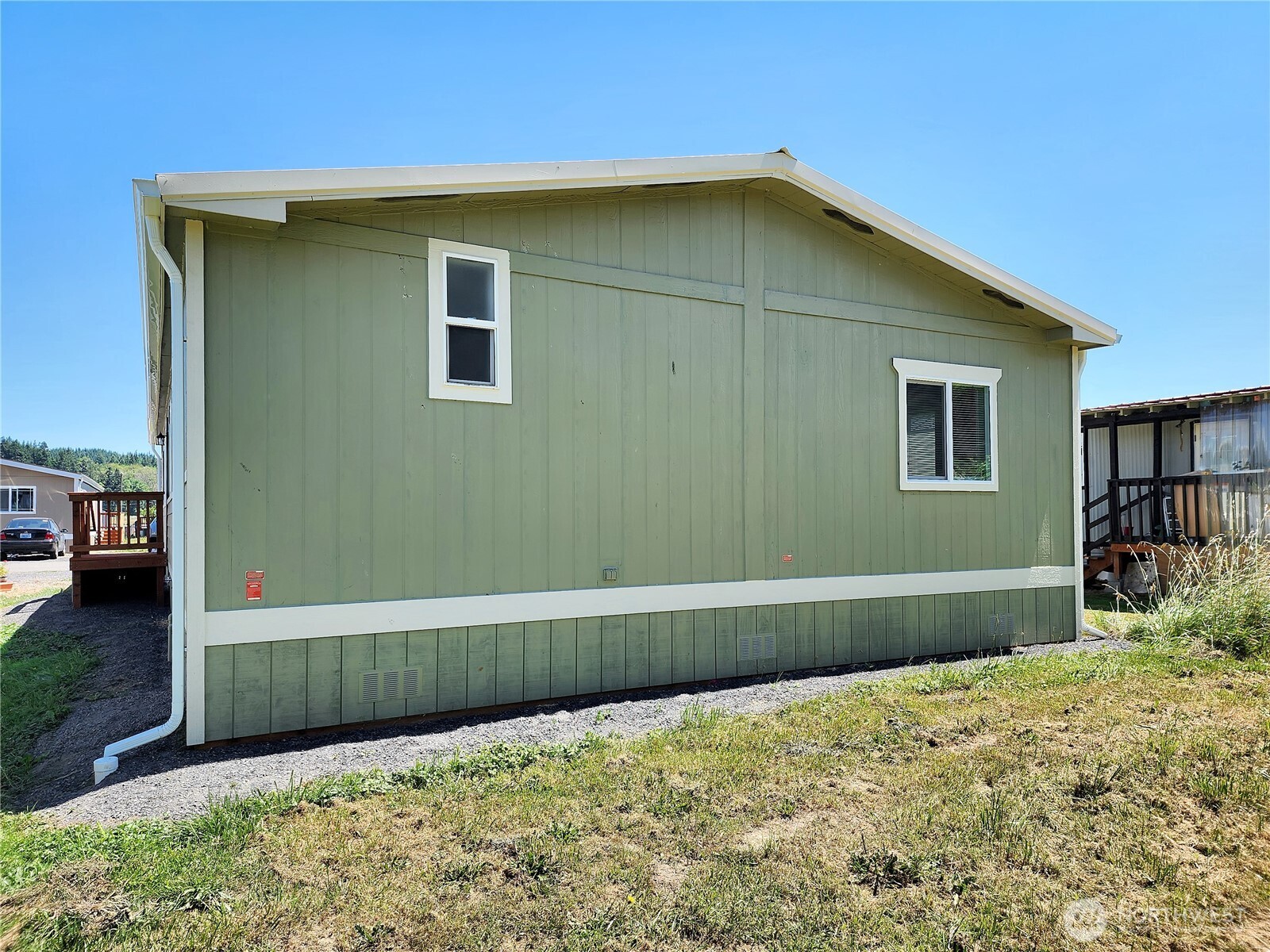 176 Nix Lane Centralia, WA 98531 - Photo 4 of 25 a front view of a house with a yard