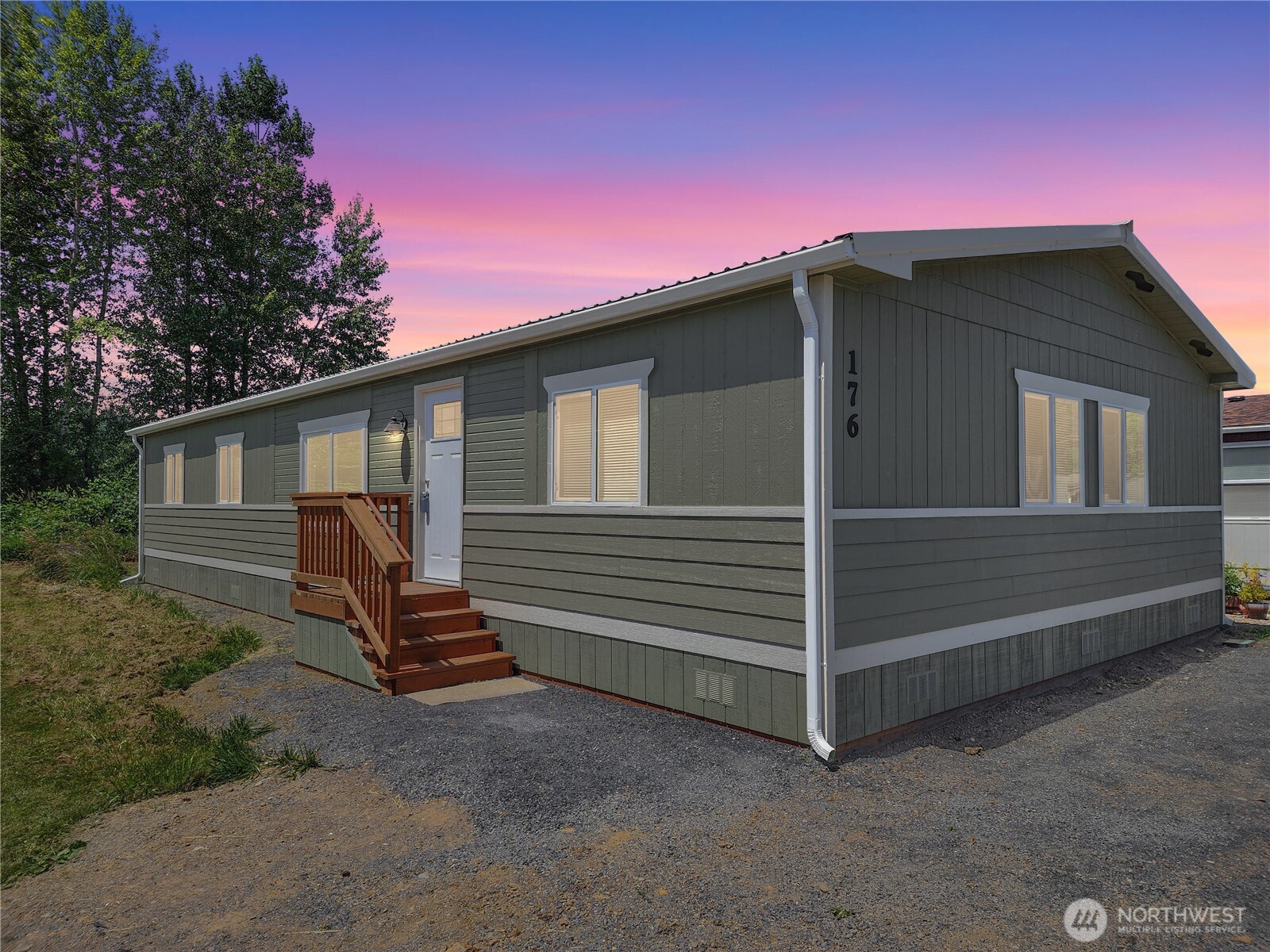 176 Nix Lane Centralia, WA 98531 - Photo 5 of 25 a view of a house with a yard