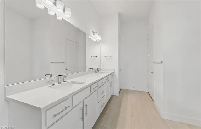 $669,045 | 20024 Nickel Trail, Alva, FL 33920